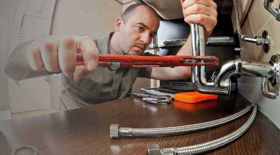 Expert burst pipe repair services in Awendaw, SC